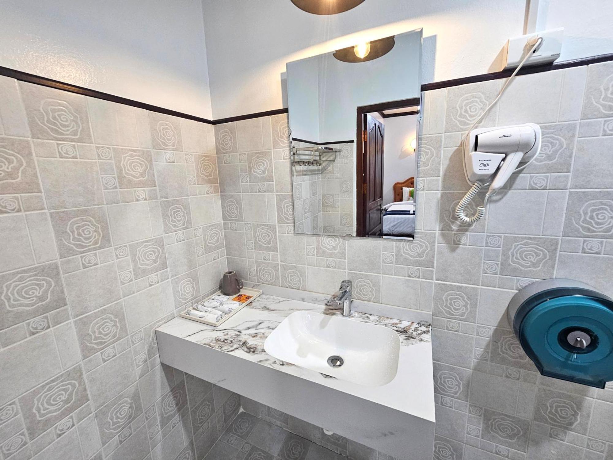 Win Hotel Ванг-В'єнг Екстер'єр фото